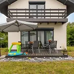 Zaciszny Dom Harald - Taras & Ogrod - Wyspa Wolin By Renters Prázdninový dům
